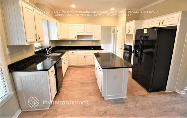 Foto del edificio - 3443 Kenilworth Ct