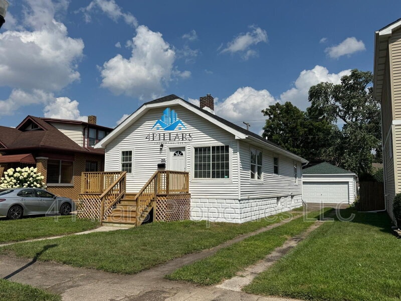 Primary Photo - 7435 Jackson Ave