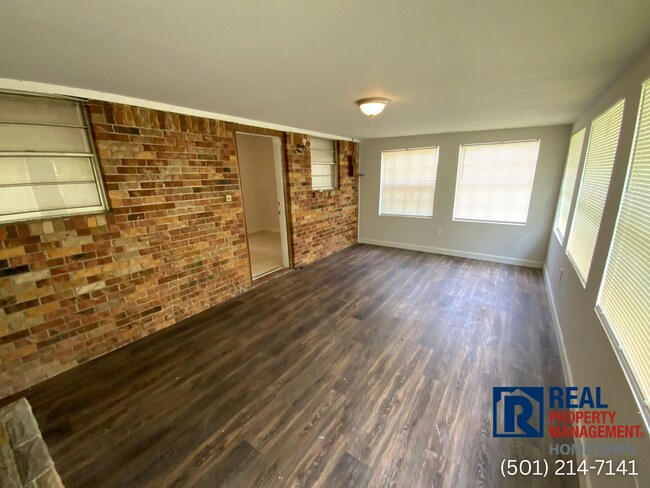 Foto del edificio - 6522 Farmstead Rd
