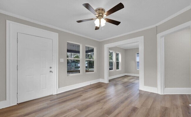 Foto del edificio - Charming 2-Bed, 1-Bath House
