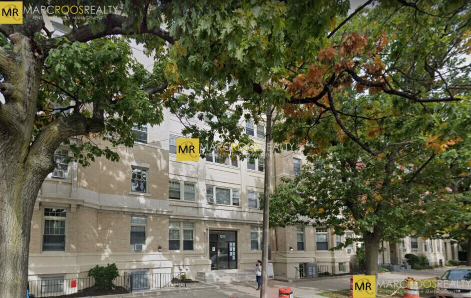 Primary Photo - 1310 Commonwealth Ave