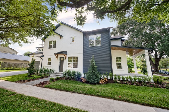 Building Photo - 444 Delaney Park Dr