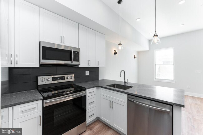 Foto del edificio - 2933 Salmon St