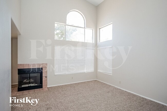 Foto del edificio - 5317 Sandstone Dr