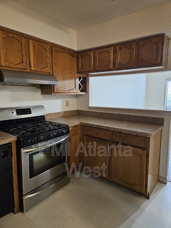 Building Photo - 1580 Burnstone Dr