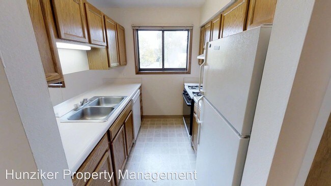 211 S Sheldon Ave Ames Ia 50014 Condo For Rent In Building Photo 211 S Sheldon Ave