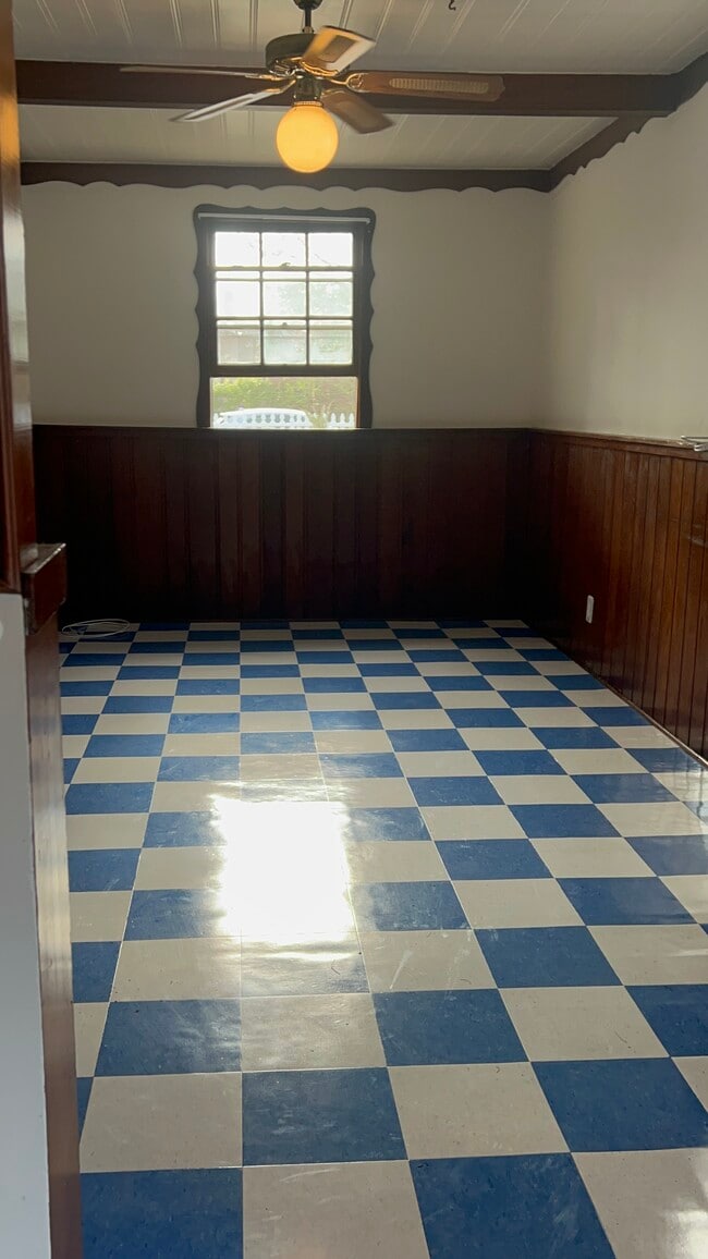 Building Photo - 6156 Fair Ave