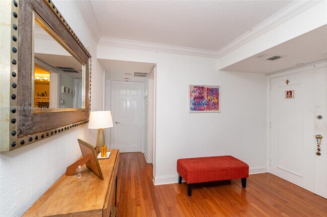 Foto del edificio - 199 Ocean Ln Dr