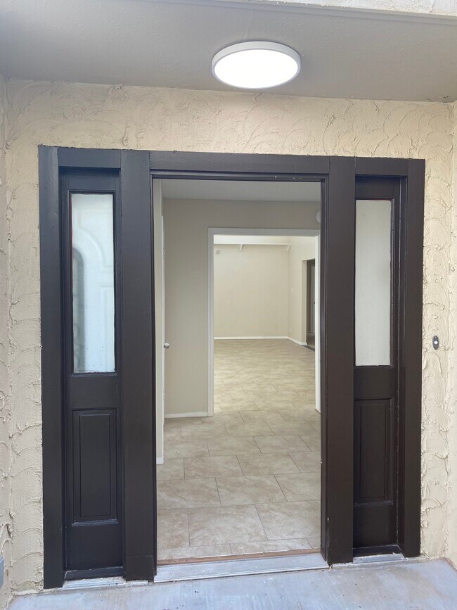 Building Photo - 3613 W Wadley Ave