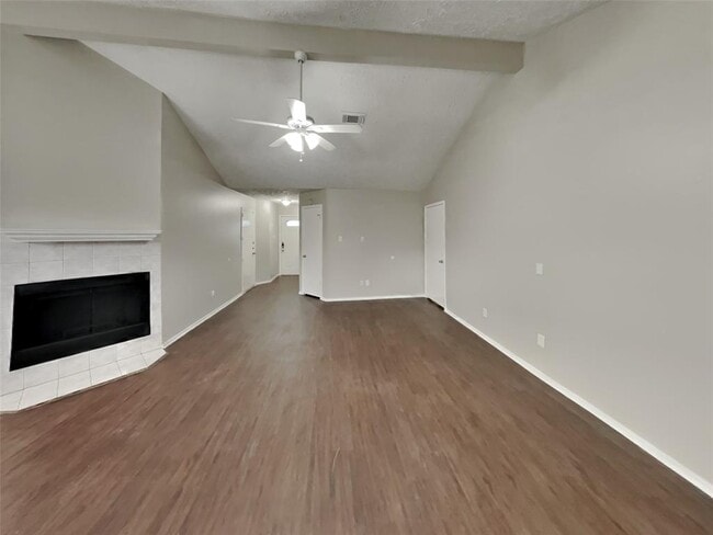 Building Photo - 8418 Carmelwood Ln