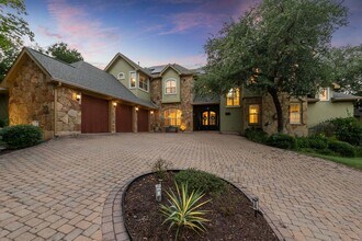 Building Photo - 7228 Oak Shores Dr