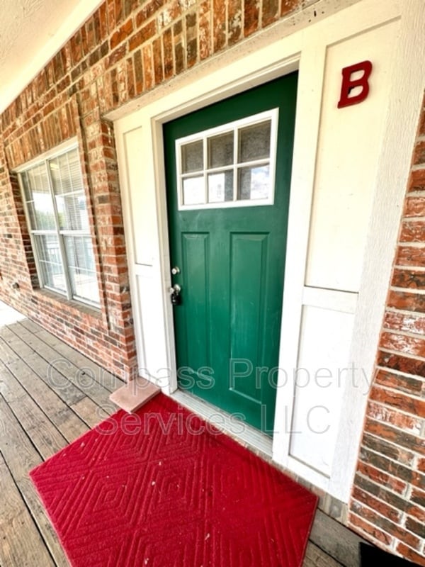 1613 Bagby Ave Unit 1613B Bagby, Waco, TX 76706 Condo for Rent in
