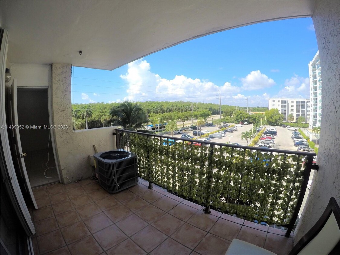 2903 NE 163rd St Unit 404, Miami, FL 33160 - Condo for Rent in Miami ...