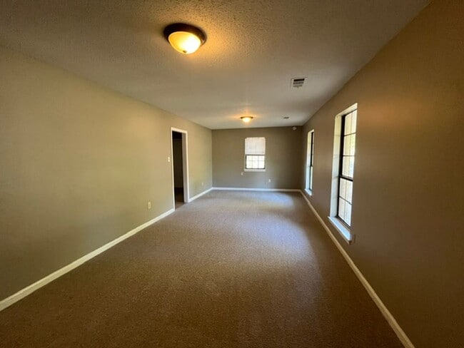 Photo - 5189 Haynes Drive House