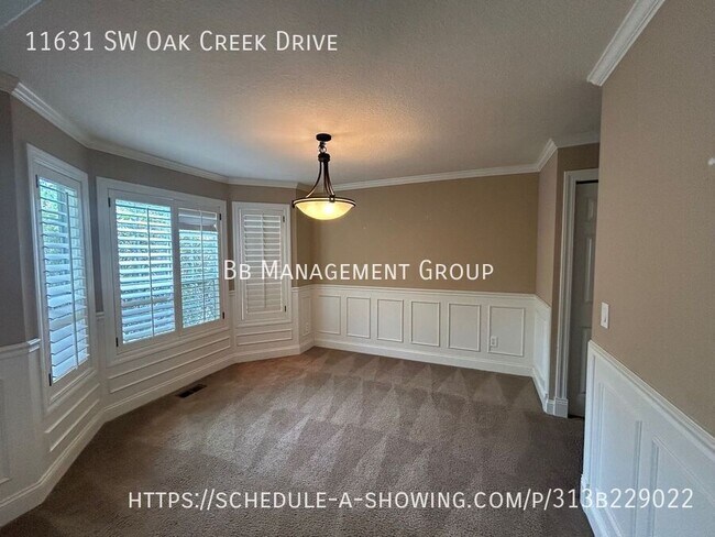 Building Photo - 11631 SW Oak Creek Dr