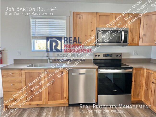 Foto del edificio - 954 Barton Rd