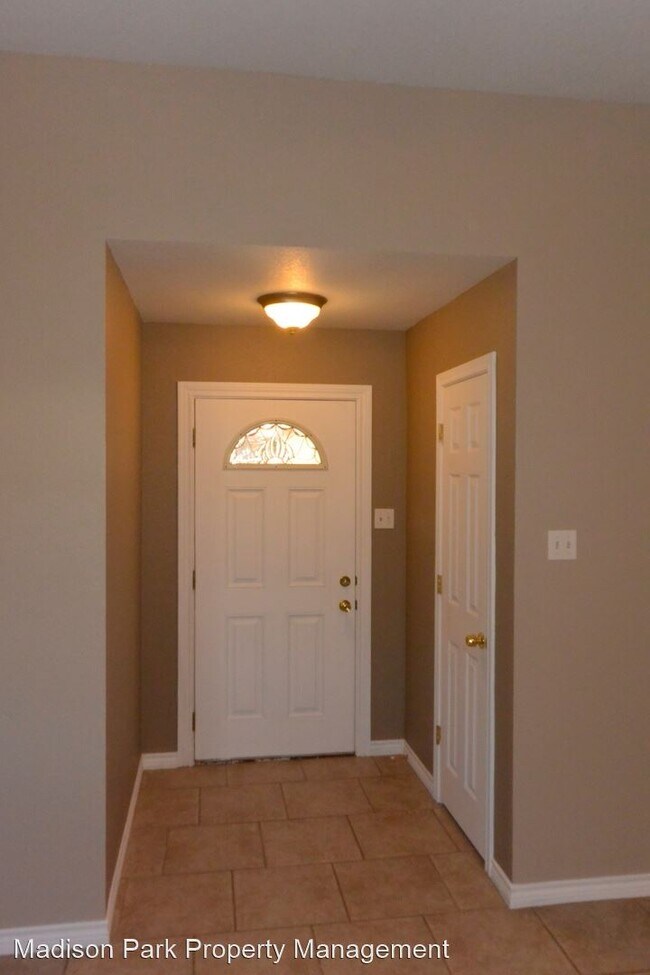 Building Photo - 3 br, 2 bath House - 6630 Blue Water Circle