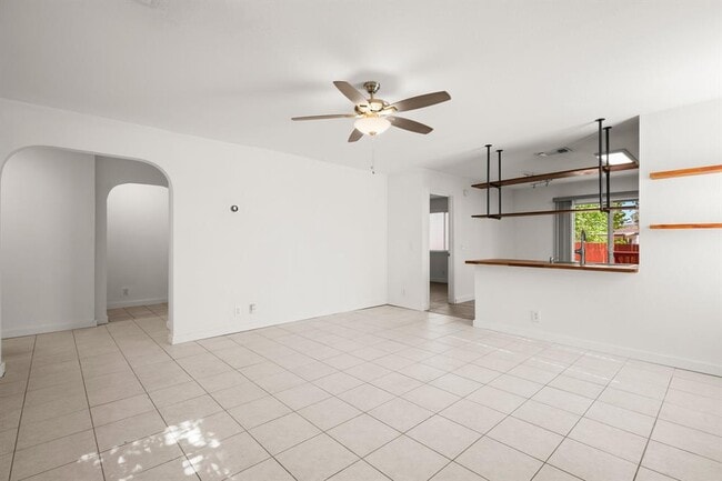 Foto del edificio - 6908 Broad Brook Dr