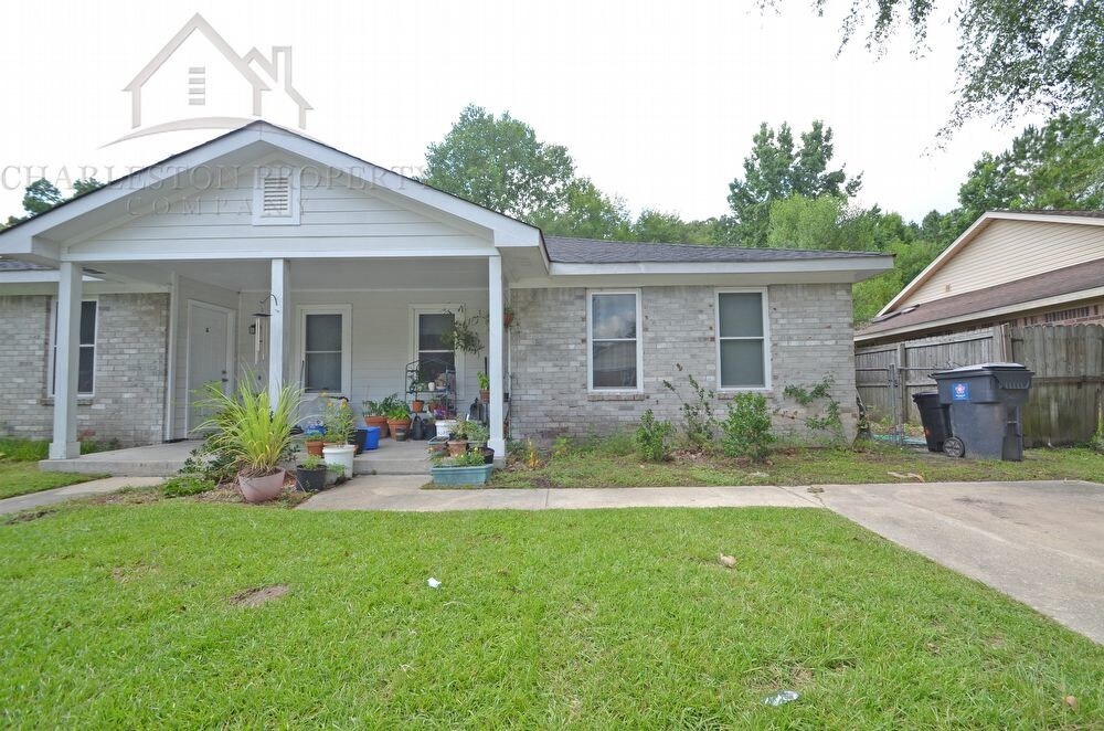 Cozy Two Bedroom Duplex in Ladson Room for Rent in Ladson, SC