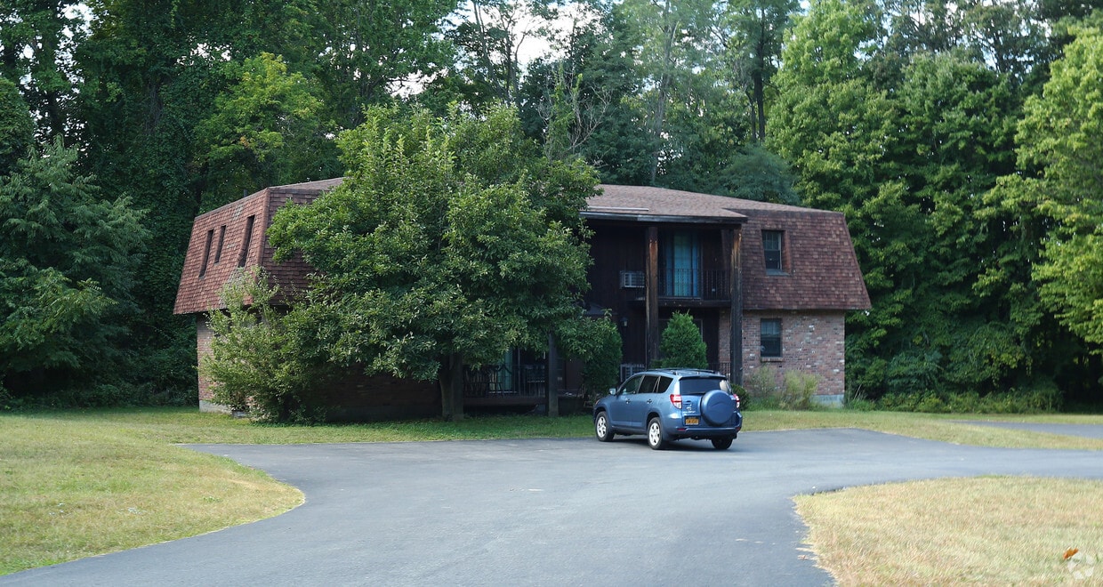 Building Photo - 5-17 Equinox Ct