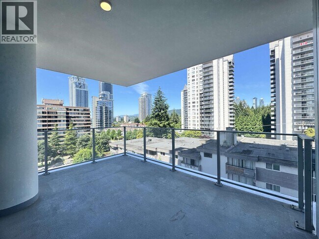 Photo du bâtiment - 555 Sydney Ave.