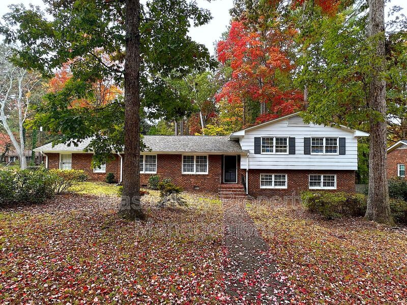 Foto principal - 544 Ellynn Dr