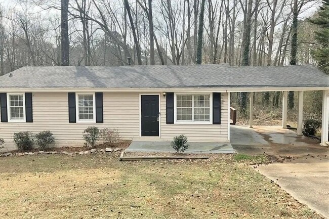 Building Photo - 3551 Meadowview Dr