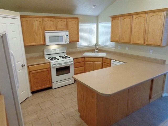 Building Photo - 5650 W Mountain Aura Drive