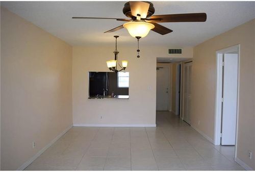 Building Photo - 9460 Tangerine Pl