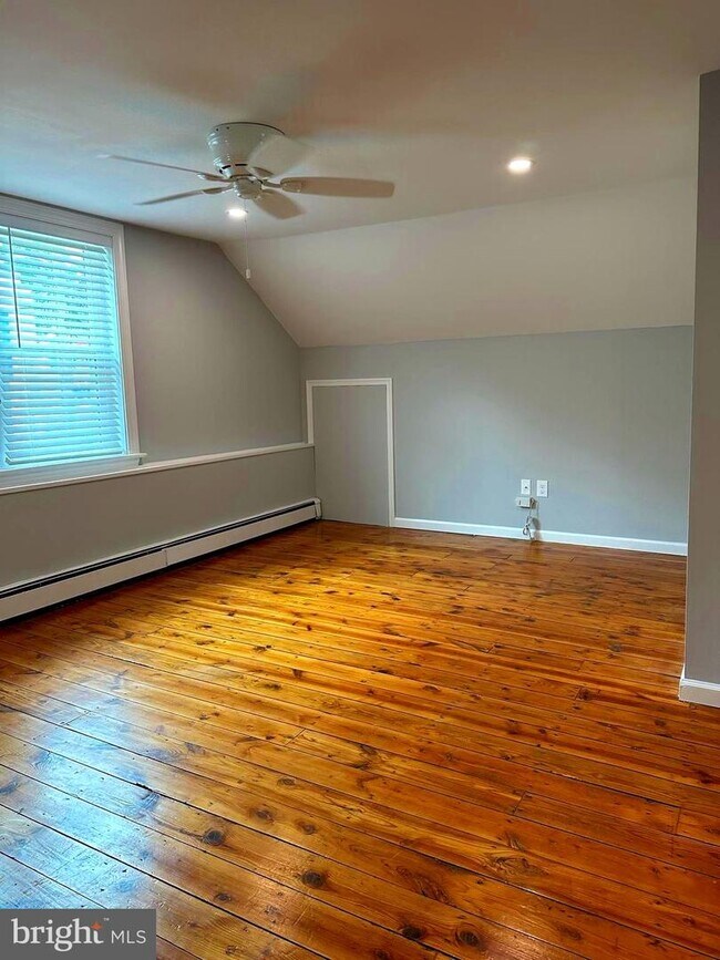 Building Photo - 21 Elizabeth St