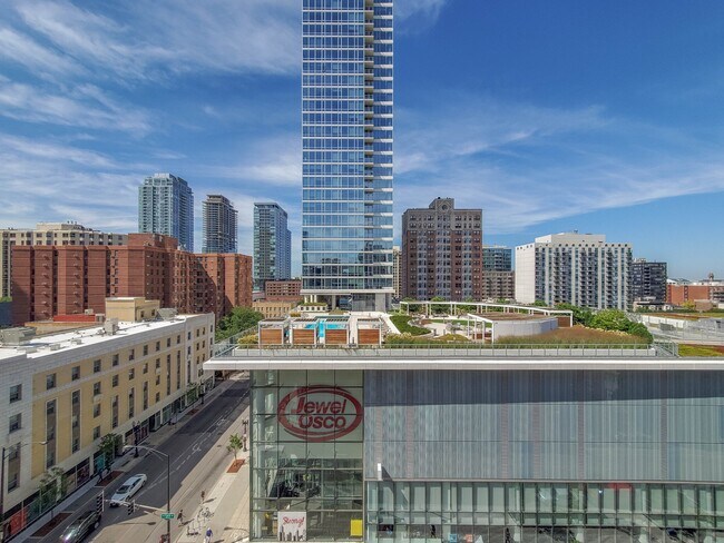 Foto del edificio - 1179 N Clark St