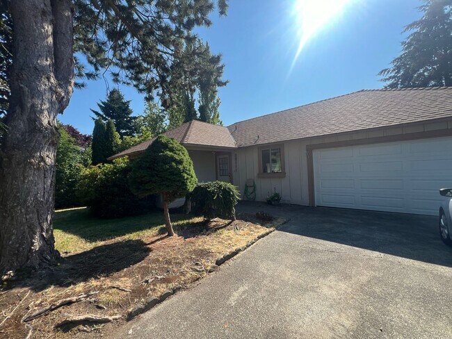 Photo - Rambler on Cul-De-Sac House