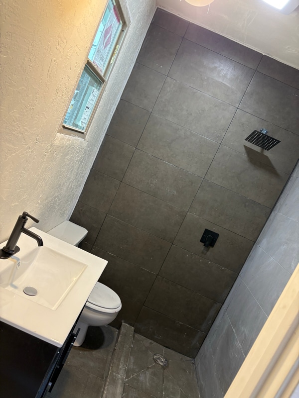 Building Photo - 4705 Yosemite Blvd