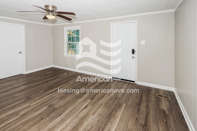 Building Photo - 104 Bowden Dr