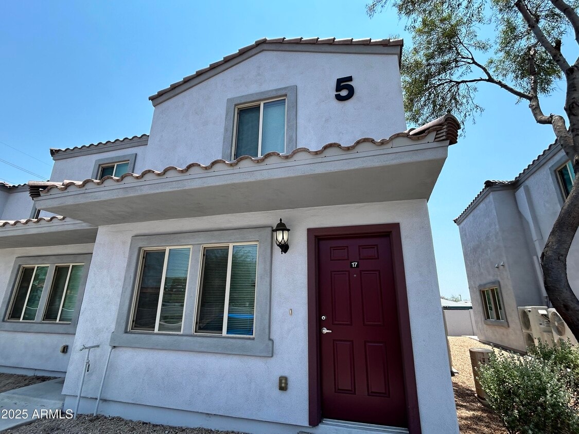 Foto principal - 17402 N 19th Ave