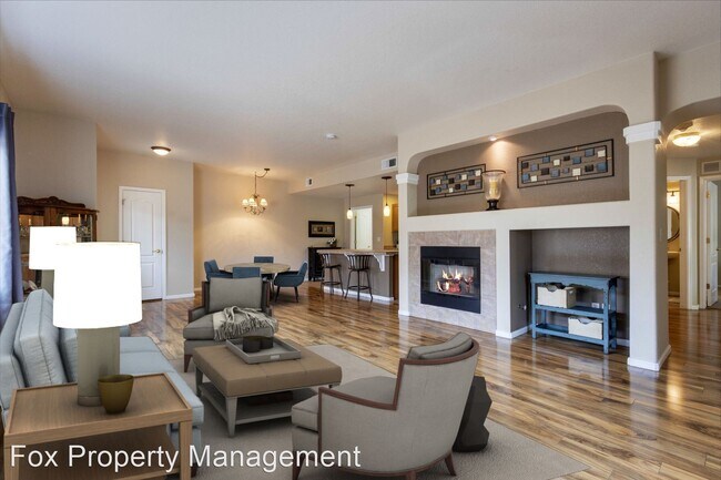 Foto del edificio - 2 br, 2 bath House - 2125 Calais Drive Unit D