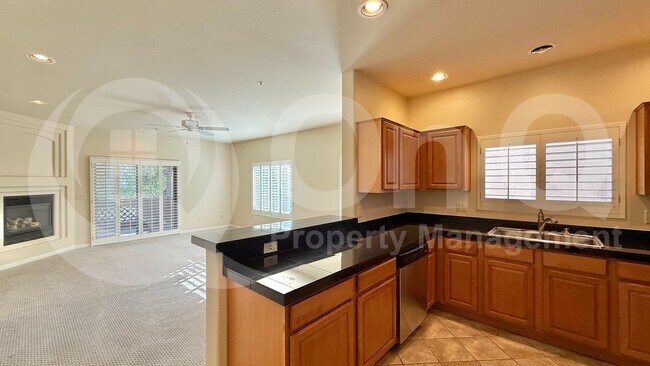 Foto del edificio - 14000 N 94th St