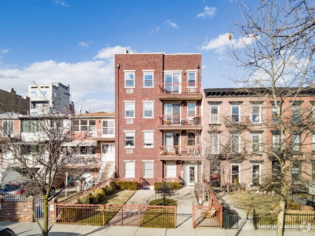 Building Photo - 127 4th Pl