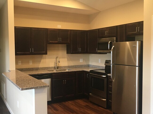 Foto del edificio - 562 Colony Park Dr