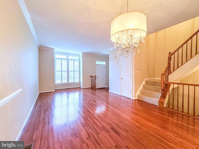 Foto del edificio - 11742 Valley Ridge Cir