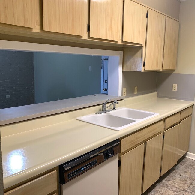 Foto del edificio - Colonial Terrace - Very spacious One bedro...