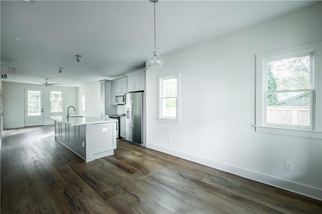 Foto del edificio - 188 La France Walk