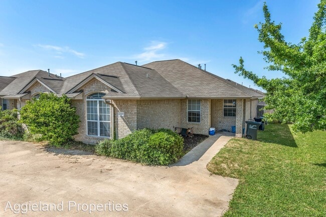 Building Photo - 3 br, 3 bath House - 2332 Antelope
