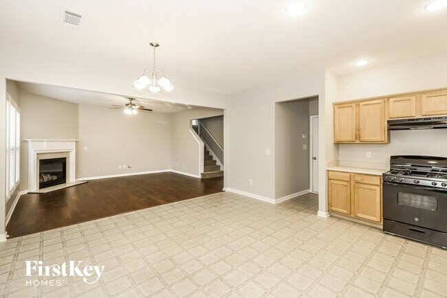 Building Photo - 3242 Briaroak Dr