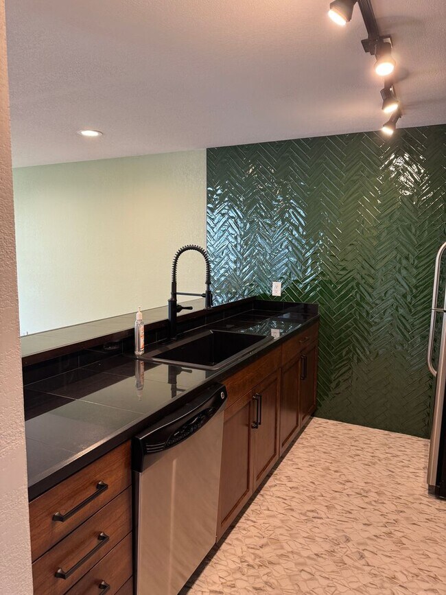 Photo - Newly updated and convenient location Apartment