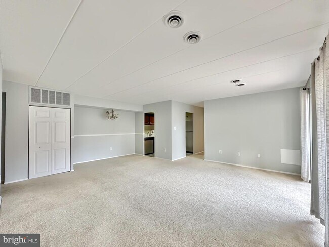 Building Photo - 2624 Wagon Dr
