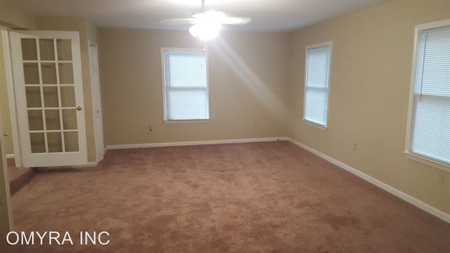 Building Photo - 4 br, 2.5 bath House - 3490 Primrose Place