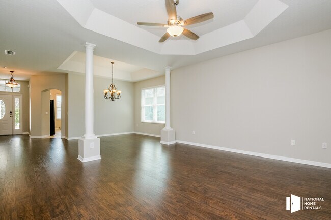 Building Photo - 2009 Larkspur Ct