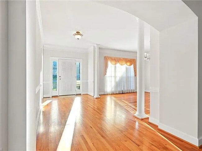 Building Photo - Earn Wealth While Leasing - Like a Homeown...