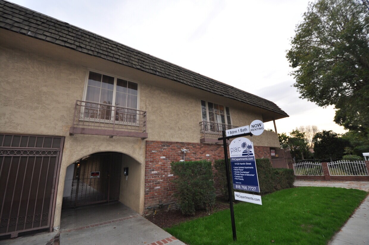 14120 Room for Rent in Los Angeles, CA